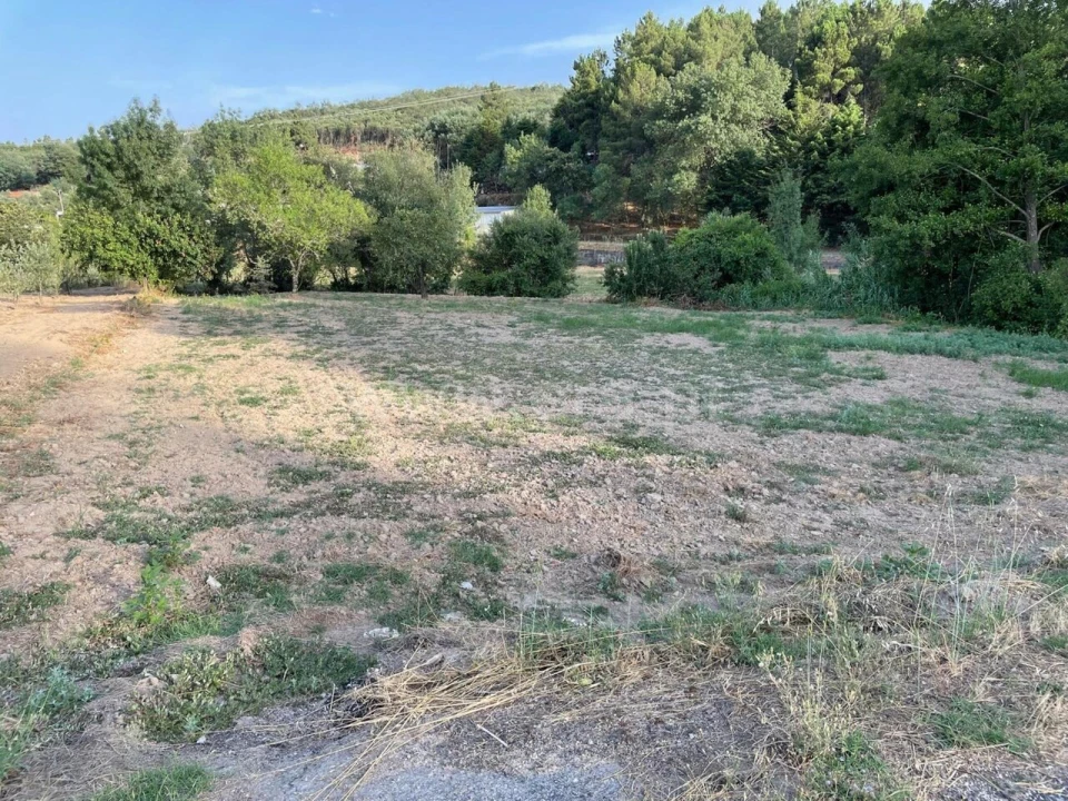Terreno para Venda em Orjais Foto 2