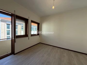 Apartamento T1 para Arrendamento em Cedofeita, Santo Ildefonso, Sé, Miragaia, São Nicolau e Vitória