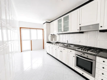 Apartamento T2 para Venda em Barcelos, V.Boa, V.Frescainha