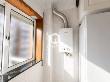 Apartamento T2 para Venda em Barcelos, V.Boa, V.Frescainha