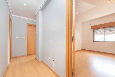 Apartamento T2 para Venda em Castanheira do Ribatejo e Cachoeiras