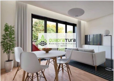 Apartamento T2 para Venda em Campanhã