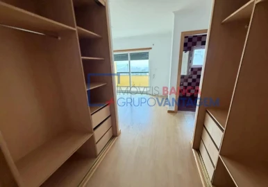 Moradia T3 para Venda em Vila Praia de Ancora