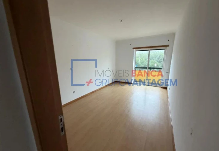 Moradia T3 para Venda em Vila Praia de Ancora Foto 6