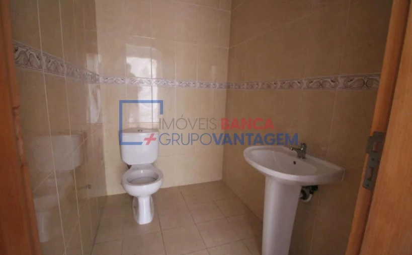 Moradia T3 para Venda em Vila Praia de Ancora Foto 16