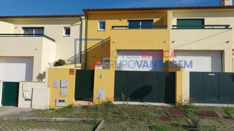 Moradia T3 para Venda em Vila Praia de Ancora