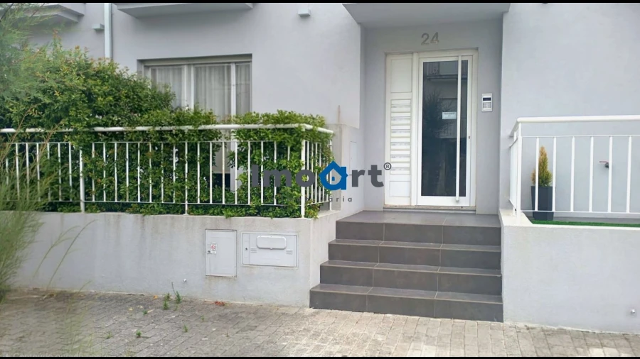 Apartamento T2 para Venda em Gião