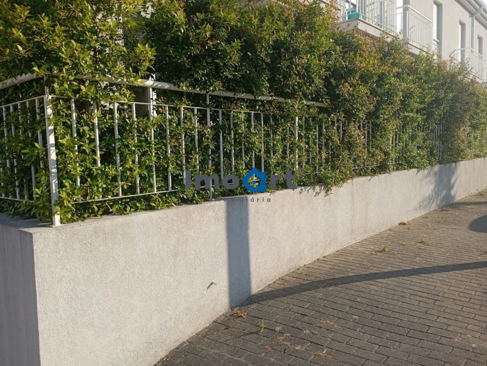 Apartamento T2 para Venda em Gião Foto 32