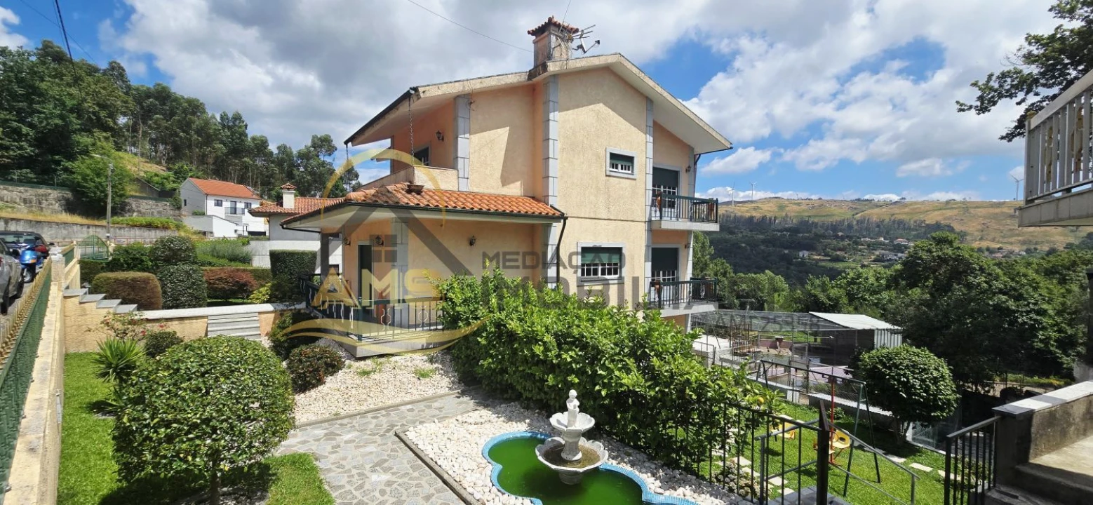 Moradia T4 para Venda em Moreira do Rei e Várzea Cova Foto 4