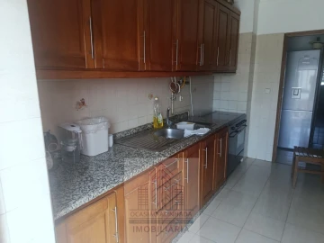 Apartamento T2 para Venda em Oliveira do Hospital e São Paio de Gramaços