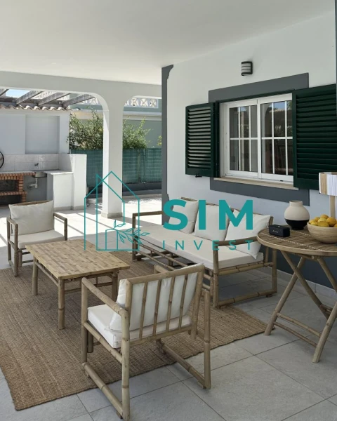 Moradia T5 para Venda em Almancil