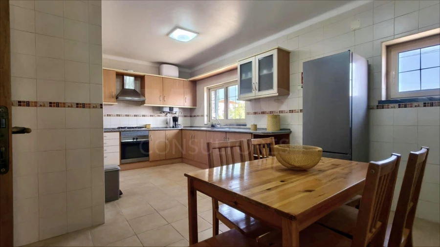 Apartamento T2 para Venda em Lourinhã e Atalaia Foto 11