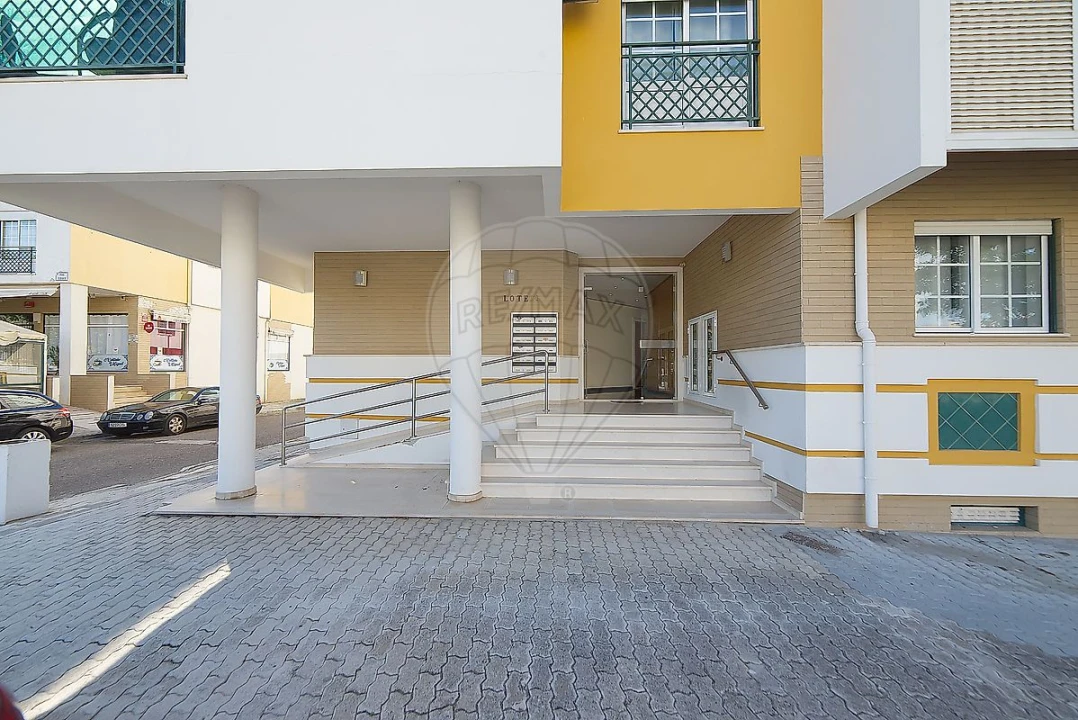 Apartamento T3 para Venda em Almeirim Foto 1