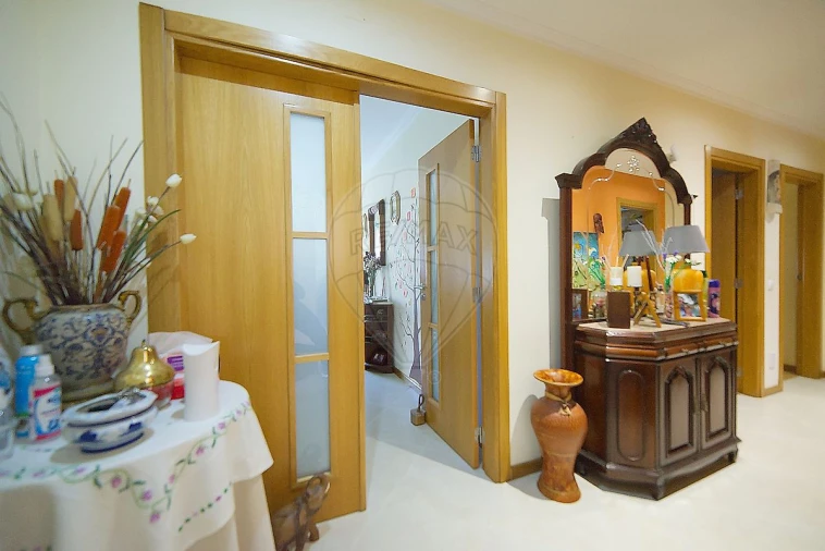Apartamento T3 para Venda em Almeirim Foto 2