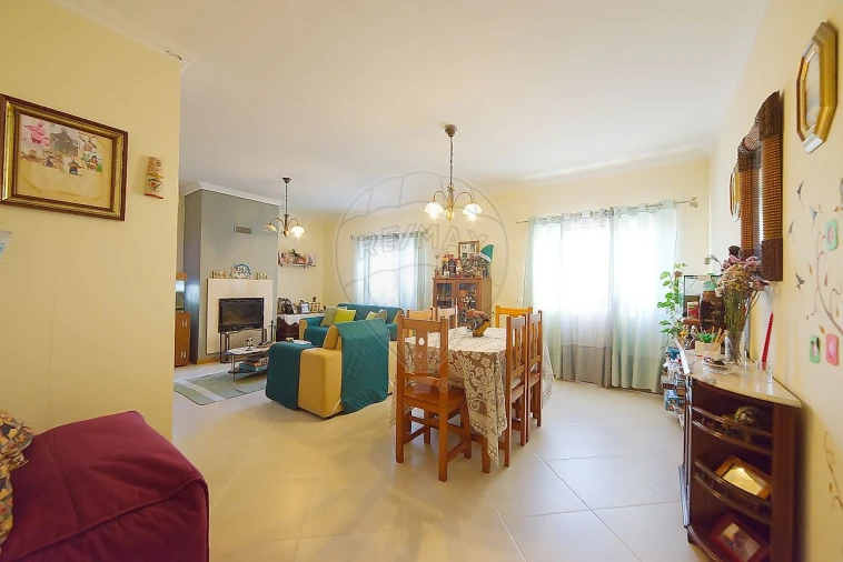 Apartamento T3 para Venda em Almeirim Foto 30