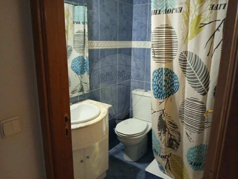 Apartamento T2 para Arrendamento em Santa Marinha e São Pedro da Afurada Foto 6