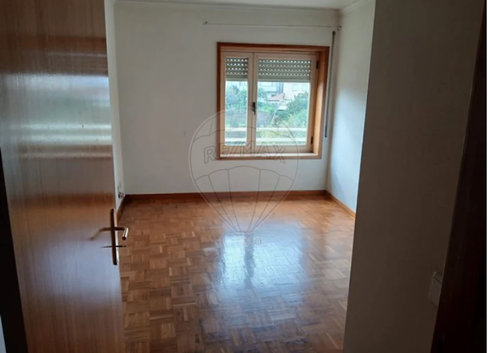 Apartamento T2 para Arrendamento em Santa Marinha e São Pedro da Afurada Foto 3