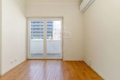 Apartamento T1 para Venda em Avenidas Novas