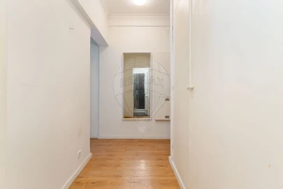 Apartamento T1 para Venda em Avenidas Novas
