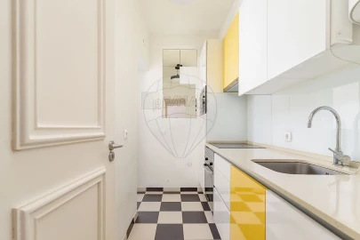 Apartamento T1 para Venda em Avenidas Novas