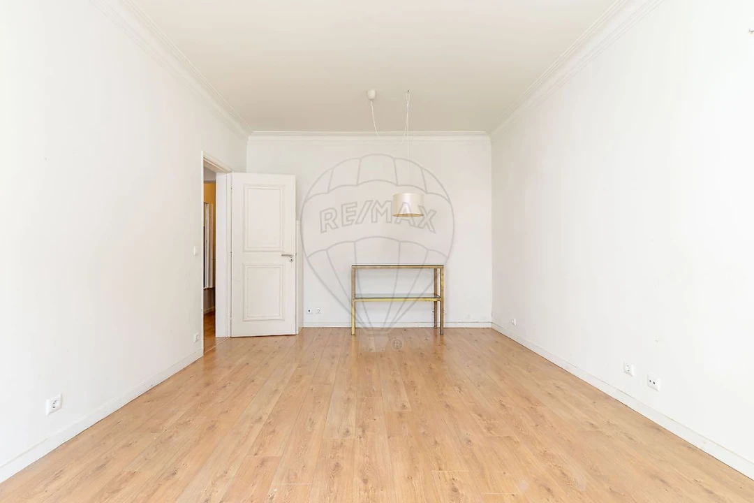 Apartamento T1 para Venda em Avenidas Novas Foto 15