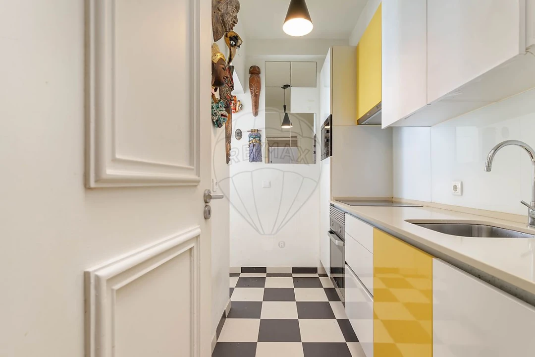 Apartamento T1 para Venda em Avenidas Novas Foto 12
