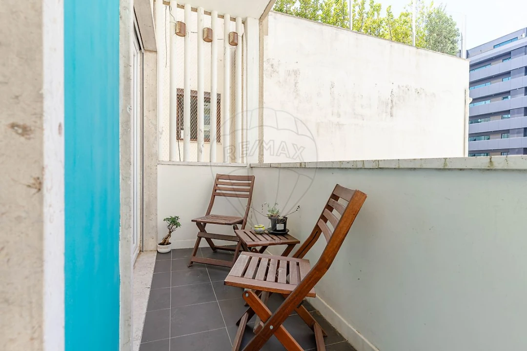 Apartamento T1 para Venda em Avenidas Novas Foto 8