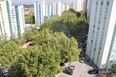 Apartamento T2 para Venda em Santo António dos Cavaleiros e Frielas