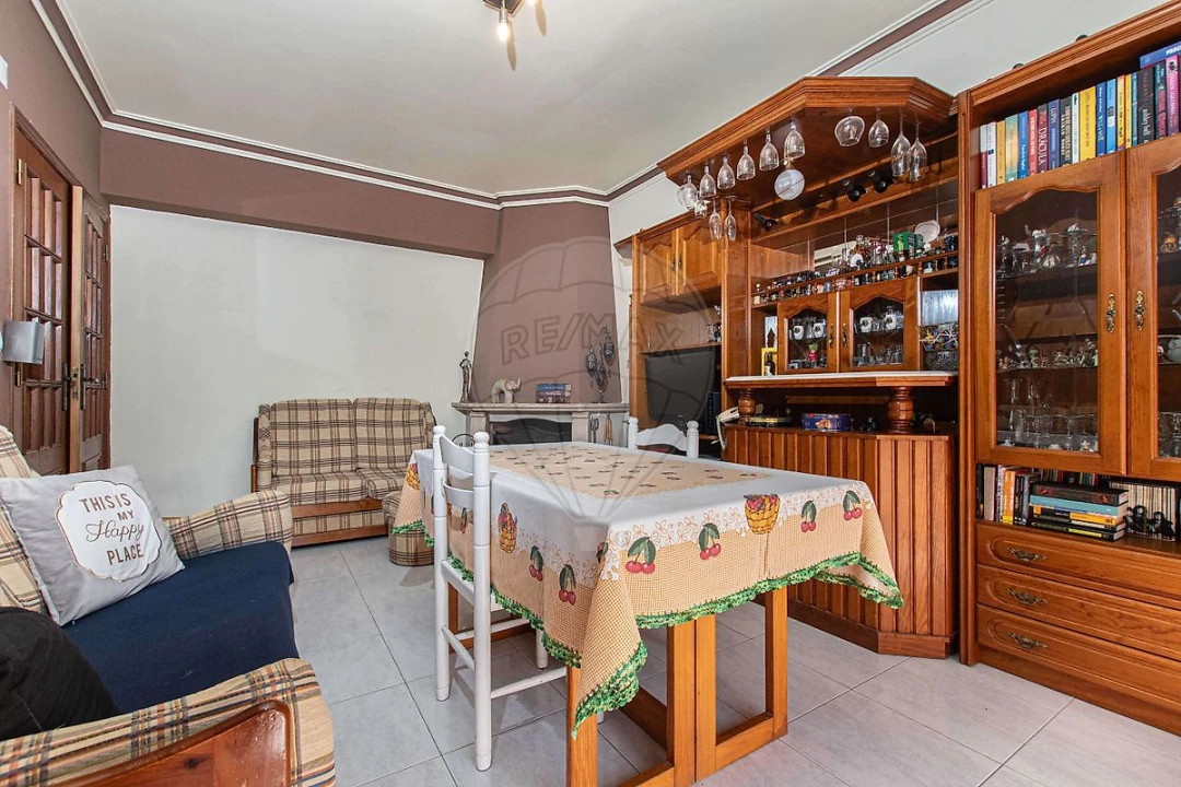 Apartamento T3 para Venda em Castanheira do Ribatejo e Cachoeiras Foto 23