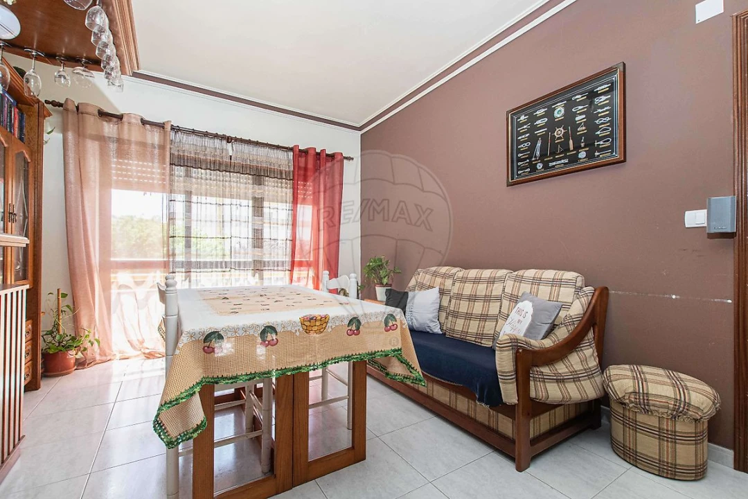 Apartamento T3 para Venda em Castanheira do Ribatejo e Cachoeiras Foto 18