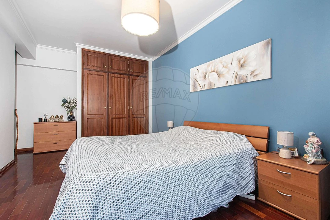 Apartamento T3 para Venda em Castanheira do Ribatejo e Cachoeiras Foto 6