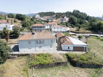 Quinta T5 para Venda em Macieira de Cambra