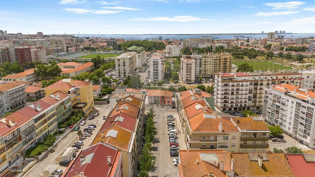 Apartamento T3 para Venda em União das Freguesias de Setúbal Foto 3