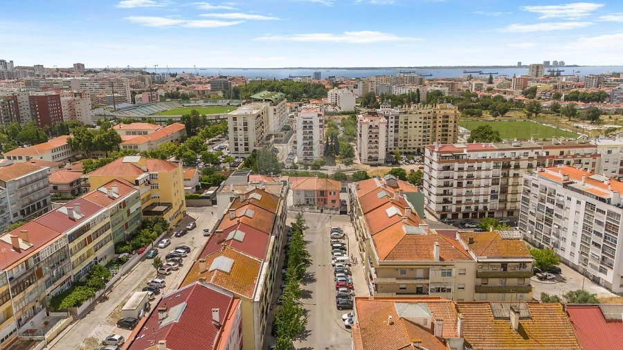 Apartamento T3 para Venda em União das Freguesias de Setúbal Foto 3