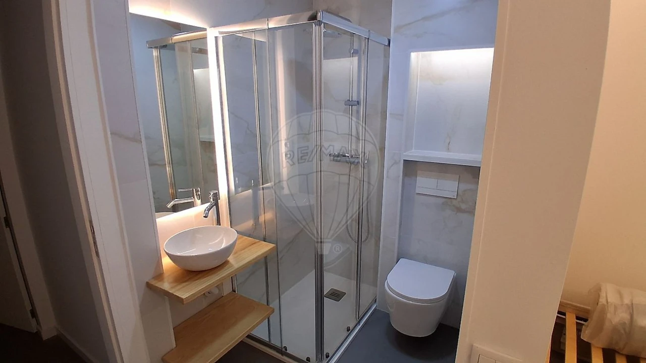 Apartamento T4 para Venda em Paranhos Foto 17