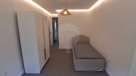Apartamento T4 para Venda em Paranhos
