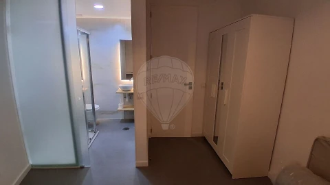 Apartamento T4 para Venda em Paranhos