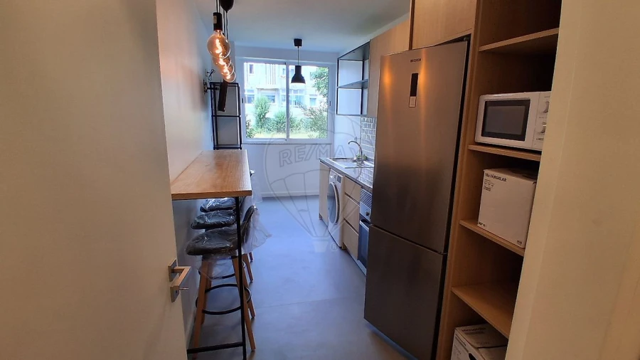 Apartamento T4 para Venda em Paranhos Foto 3