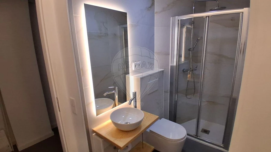 Apartamento T4 para Venda em Paranhos Foto 15