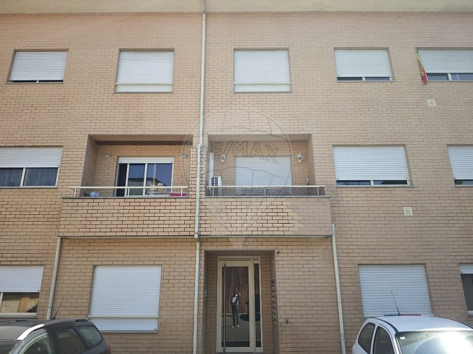 Apartamento T3 para Venda em Oliveira do Douro Foto 13