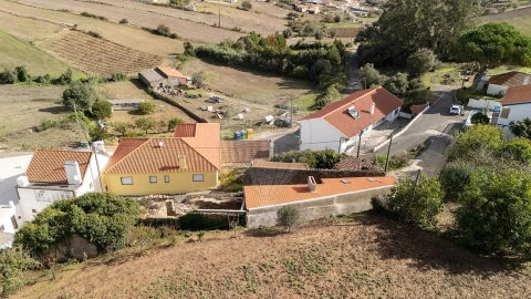 Moradia T2 para Venda em Sapataria