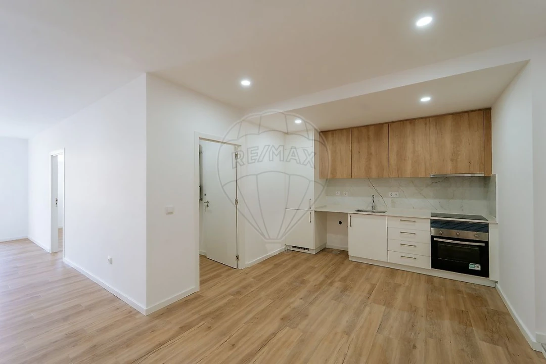 Apartamento T2 para Venda em Sobral de Monte Agraço Foto 13