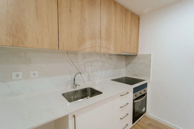 Apartamento T2 para Venda em Sobral de Monte Agraço Foto 14