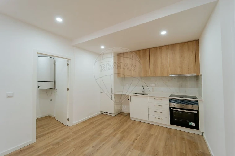 Apartamento T2 para Venda em Sobral de Monte Agraço Foto 3