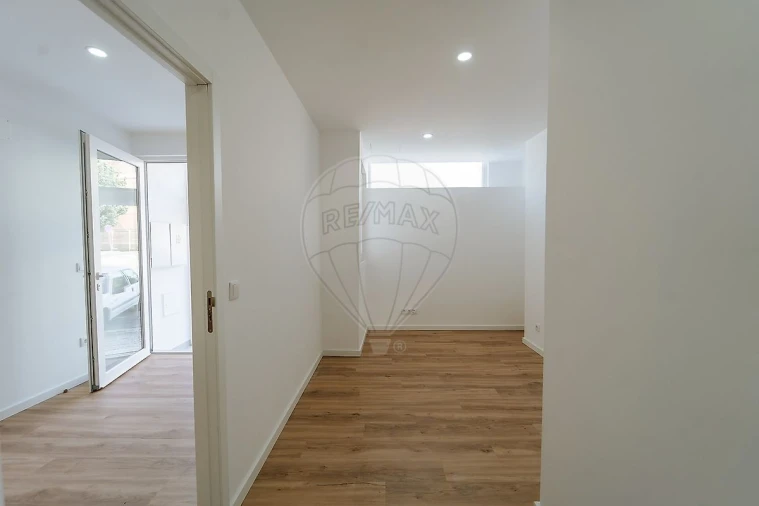 Apartamento T2 para Venda em Sobral de Monte Agraço Foto 19
