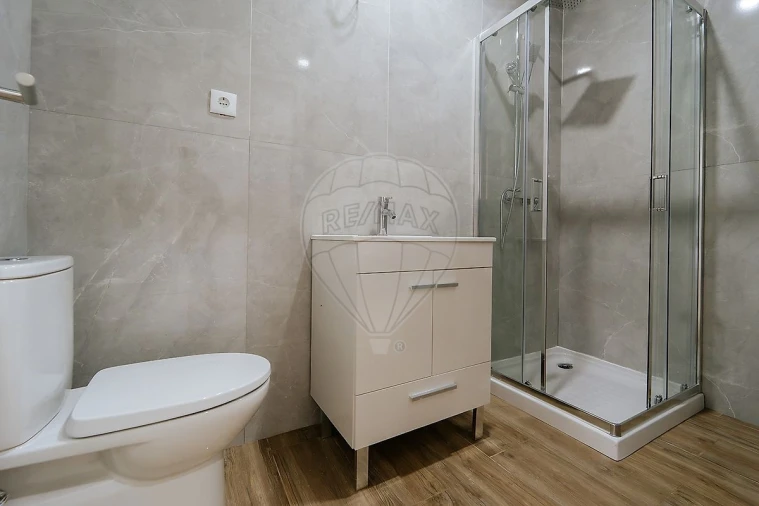 Apartamento T2 para Venda em Sobral de Monte Agraço Foto 9