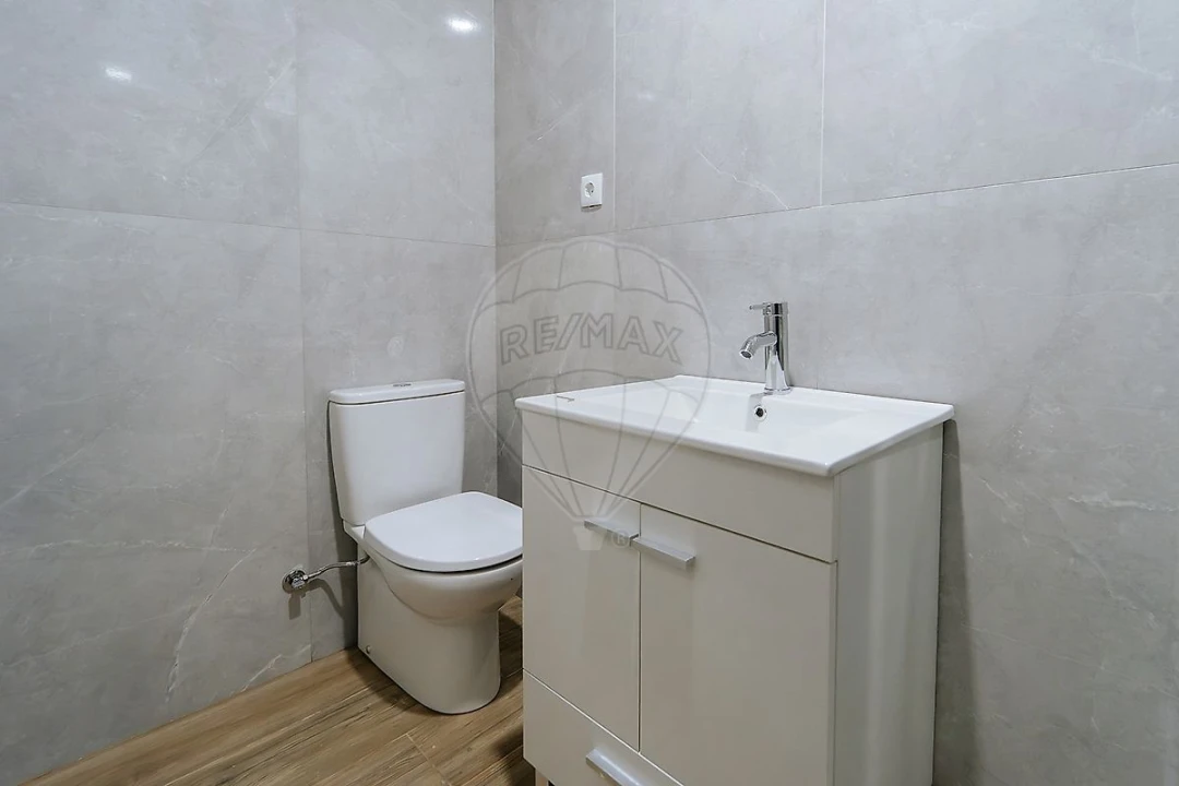Apartamento T2 para Venda em Sobral de Monte Agraço Foto 6