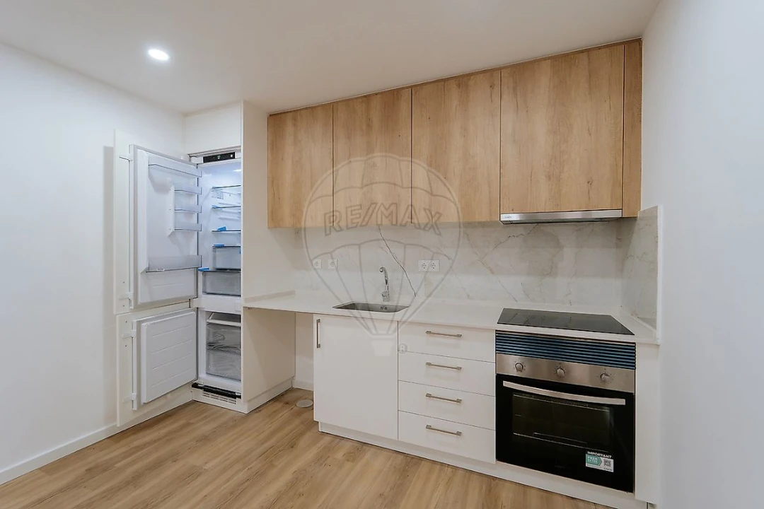 Apartamento T2 para Venda em Sobral de Monte Agraço Foto 15