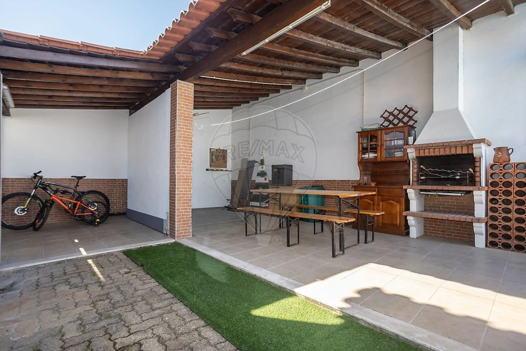 Moradia T3 para Venda em Almeirim Foto 46