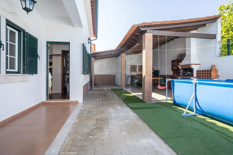 Moradia T3 para Venda em Almeirim Foto 41
